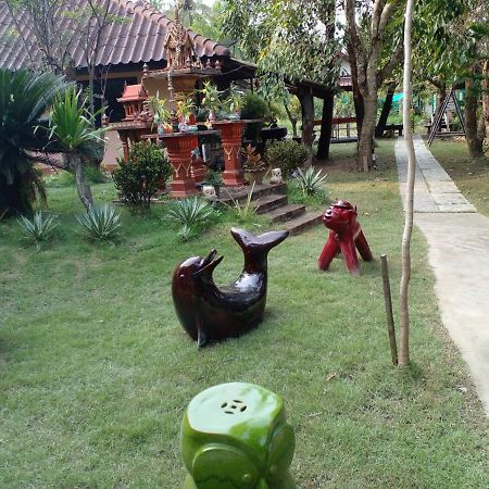 Baansuanleelawadee Resort Amphawa Esterno foto