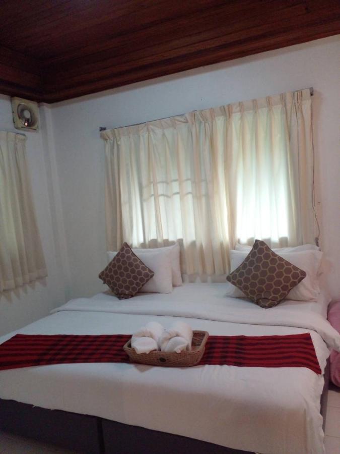 Baansuanleelawadee Resort Amphawa Esterno foto