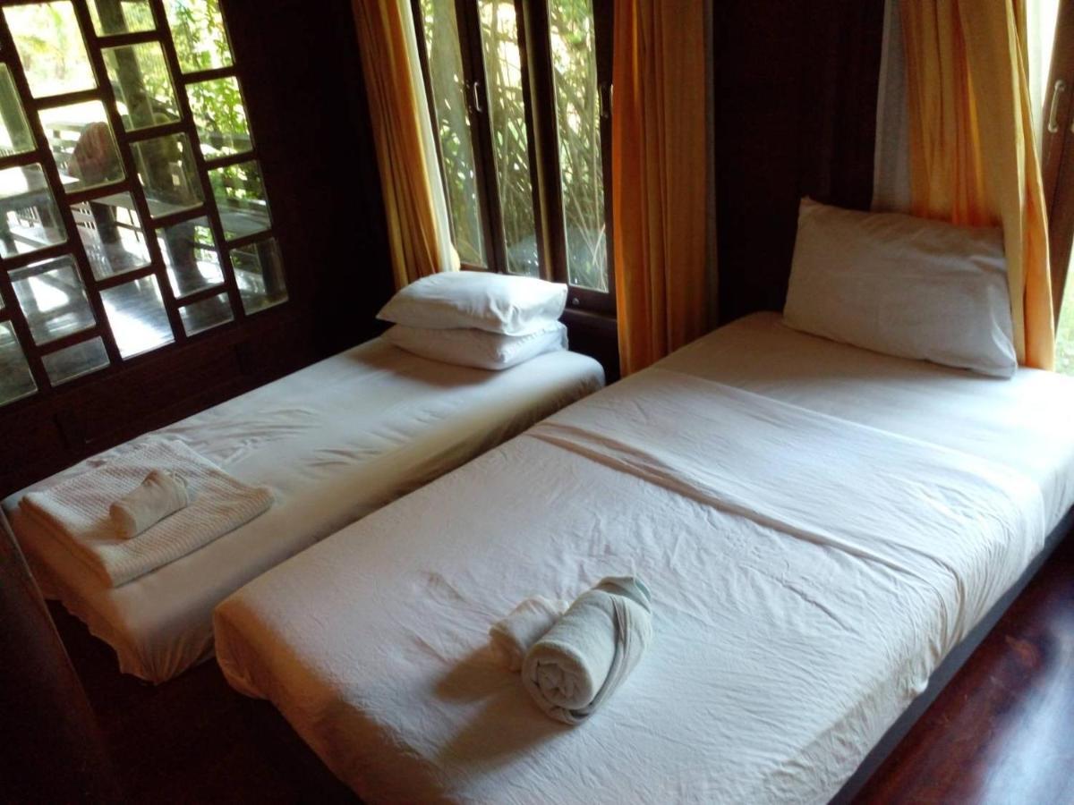 Baansuanleelawadee Resort Amphawa Esterno foto