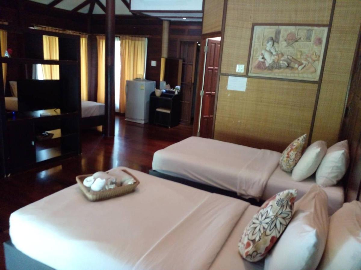 Baansuanleelawadee Resort Amphawa Esterno foto