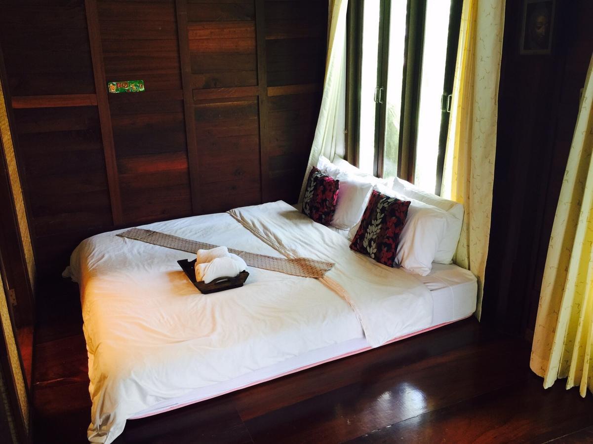 Baansuanleelawadee Resort Amphawa Esterno foto