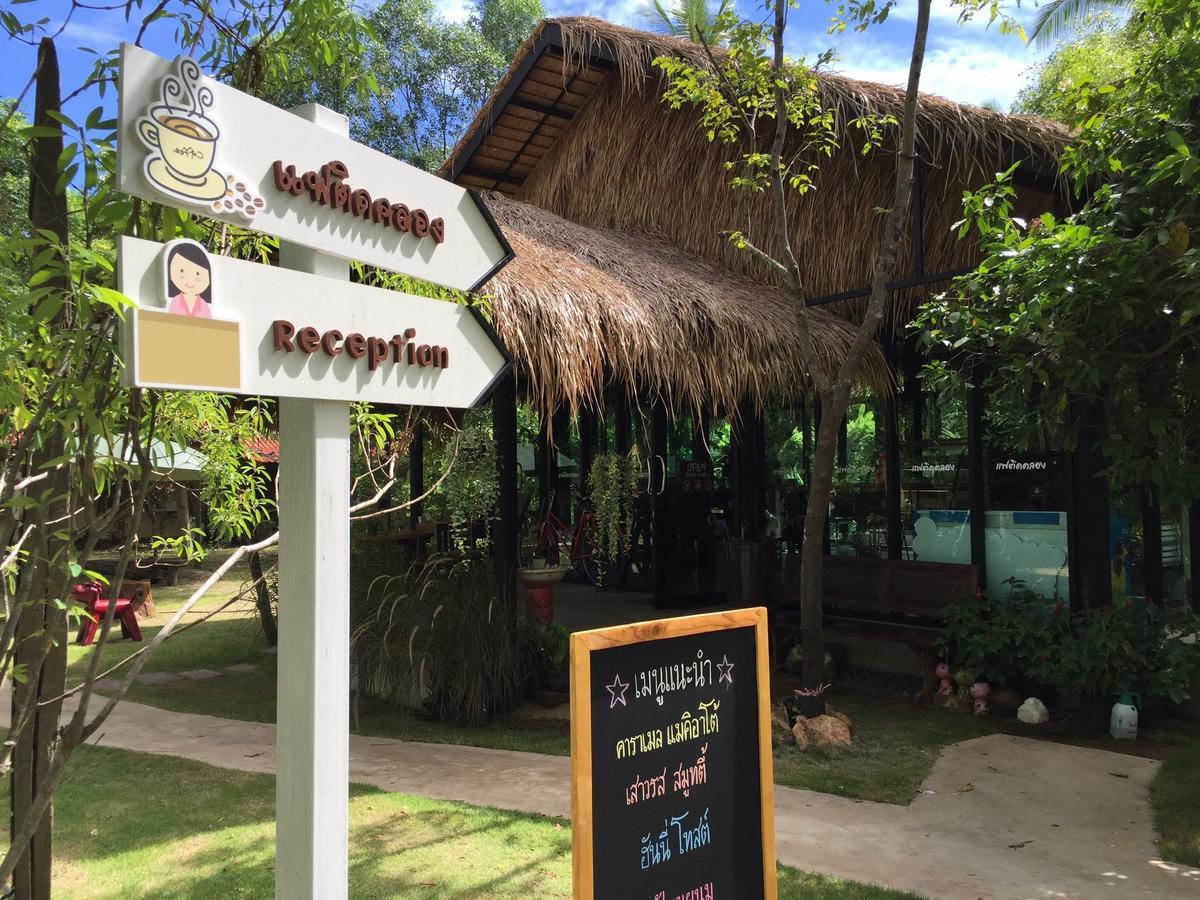 Baansuanleelawadee Resort Amphawa Esterno foto