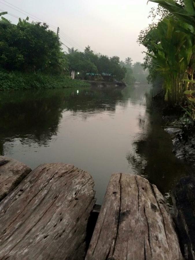 Baansuanleelawadee Resort Amphawa Esterno foto