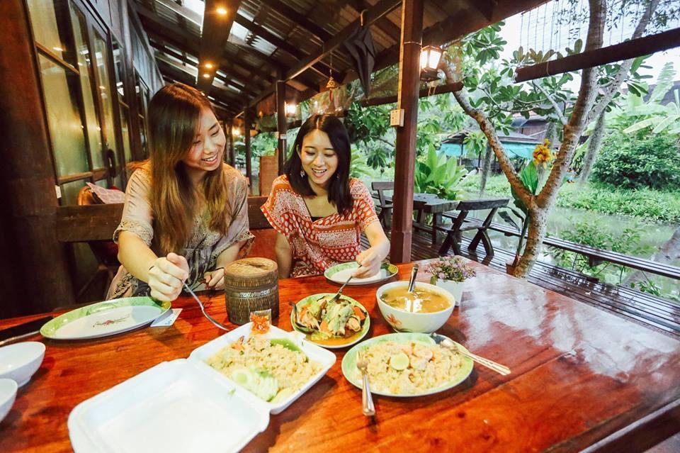 Baansuanleelawadee Resort Amphawa Esterno foto