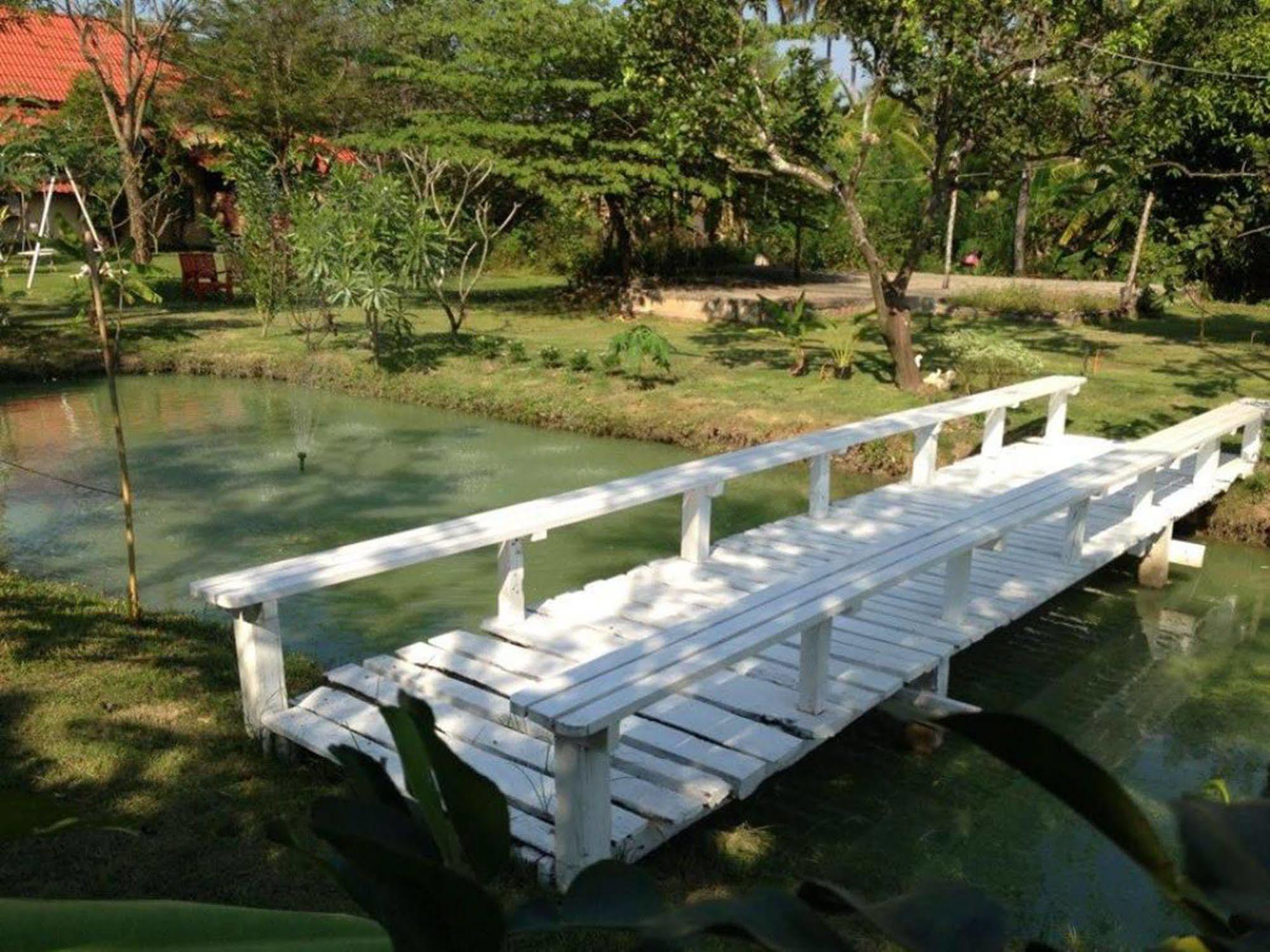 Baansuanleelawadee Resort Amphawa Esterno foto